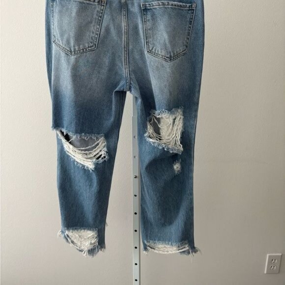 NWT Jeans 13 Cello Distressed Ripped Shredded Mom Y2K Grunge Festival Streetwear - Picture 3 of 14
